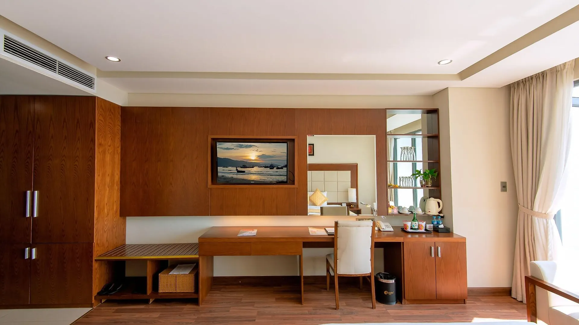 Grand Sea Hotel Danang 4*, Da Nang